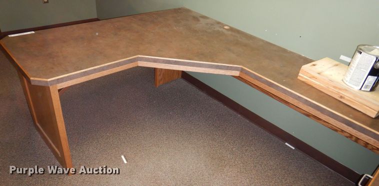 image for item IO9339 Desk