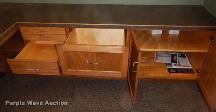 image for item IO9339 Desk