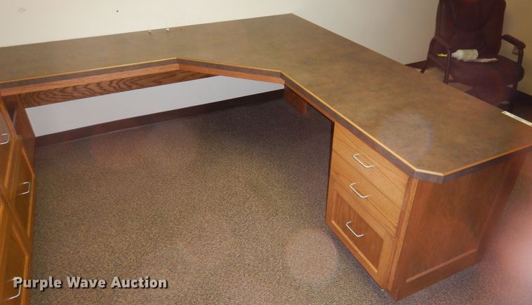 image for item IO9340 Desk