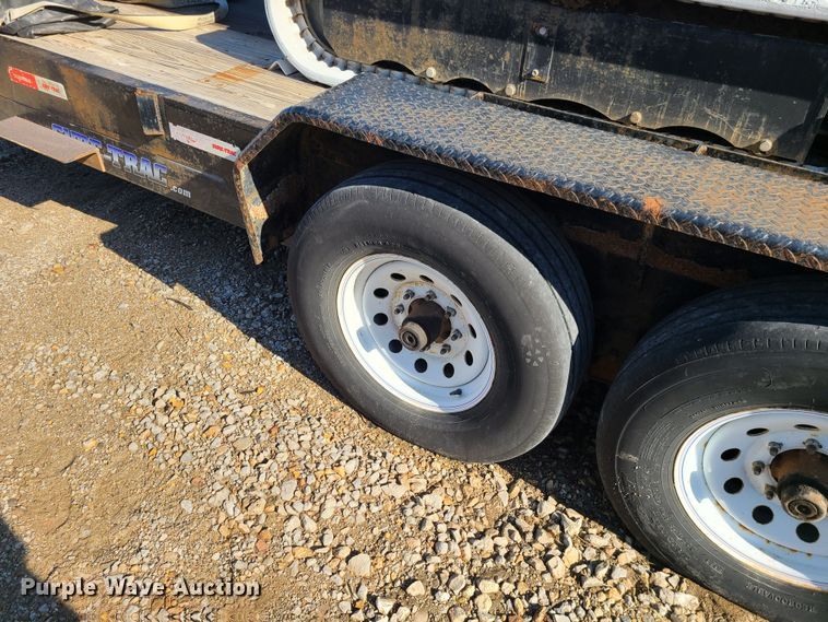 image for item JG9530 2011 Altec DB37  mini digger derrick