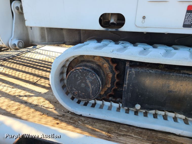 image for item JG9530 2011 Altec DB37  mini digger derrick