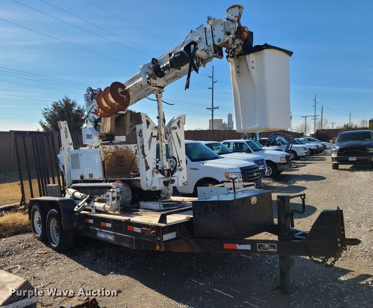 image for item JG9531 2013 Altec DB37  mini digger derrick