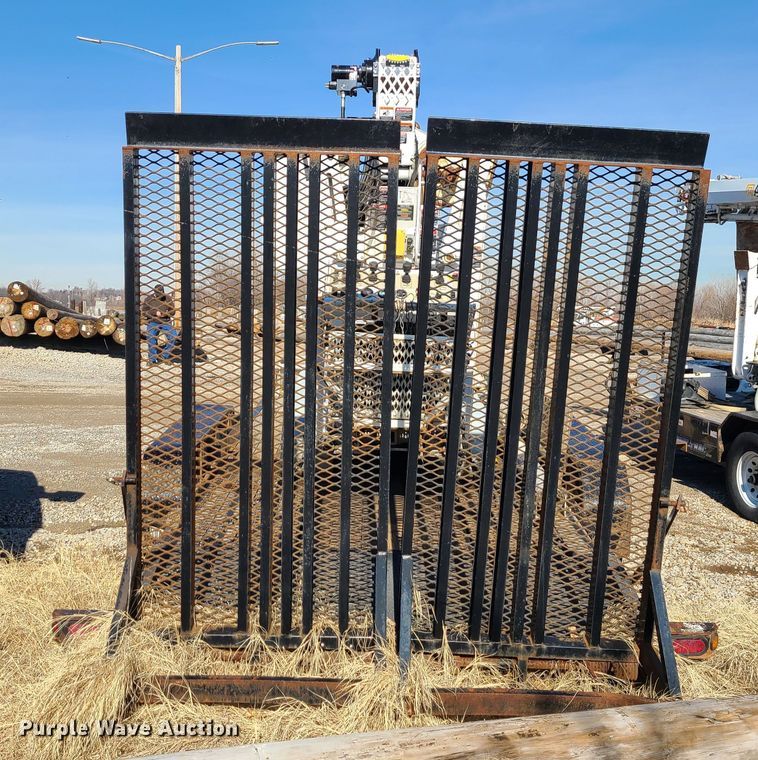 image for item JG9531 2013 Altec DB37  mini digger derrick