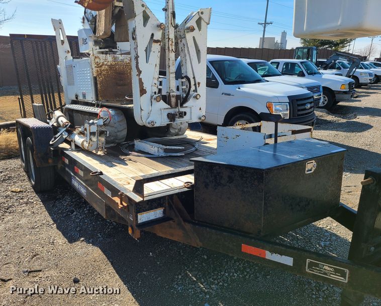 image for item JG9531 2013 Altec DB37  mini digger derrick