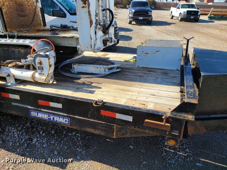 image for item JG9531 2013 Altec DB37  mini digger derrick