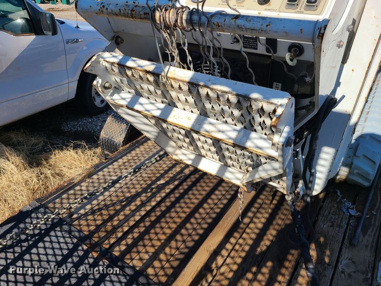 image for item JG9531 2013 Altec DB37  mini digger derrick