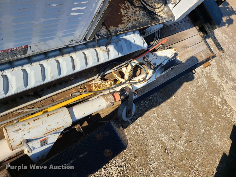 image for item JG9531 2013 Altec DB37  mini digger derrick