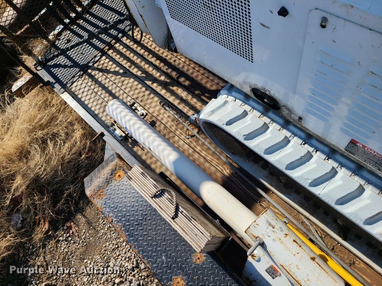 image for item JG9531 2013 Altec DB37  mini digger derrick