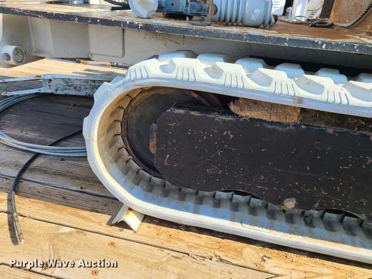 image for item JG9531 2013 Altec DB37  mini digger derrick