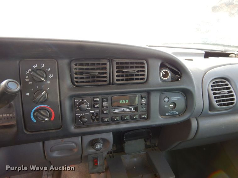 image for item JK9165 1998 Dodge Ram 1500  pickup truck