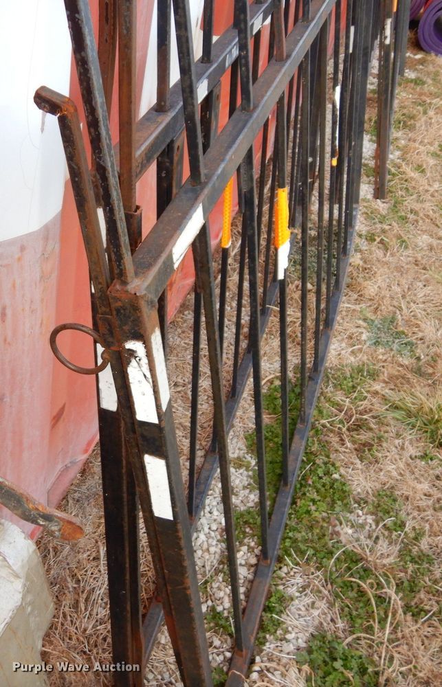 image for item JK9170 (4) steel gates