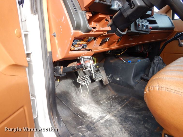 image for item JK9172 1993 GMC Top Kick C7000  pumper fire truck