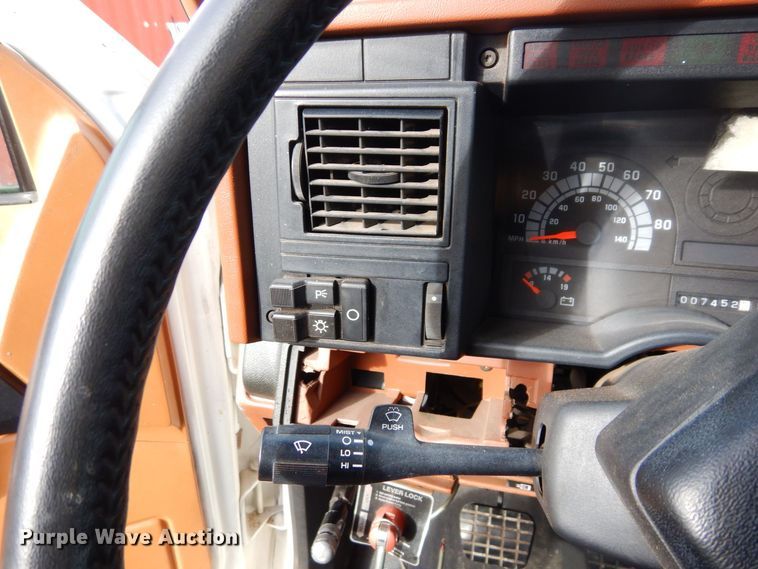 image for item JK9172 1993 GMC Top Kick C7000  pumper fire truck