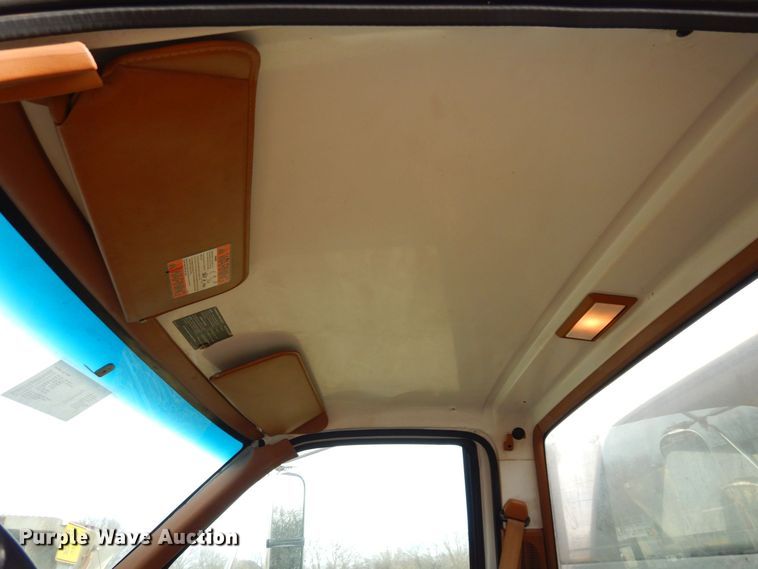 image for item JK9172 1993 GMC Top Kick C7000  pumper fire truck