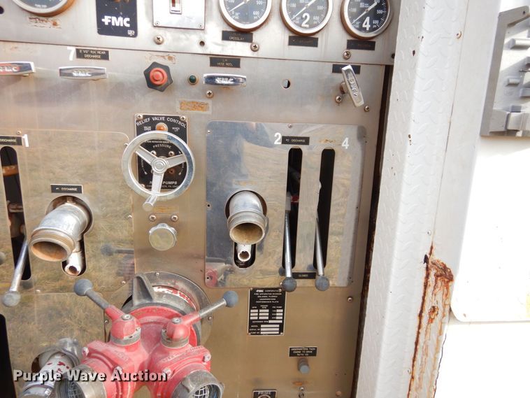 image for item JK9172 1993 GMC Top Kick C7000  pumper fire truck