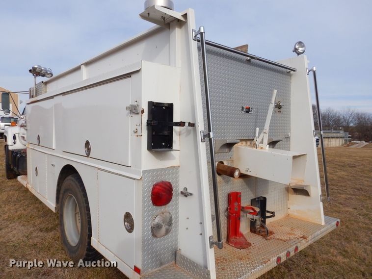 image for item JK9172 1993 GMC Top Kick C7000  pumper fire truck