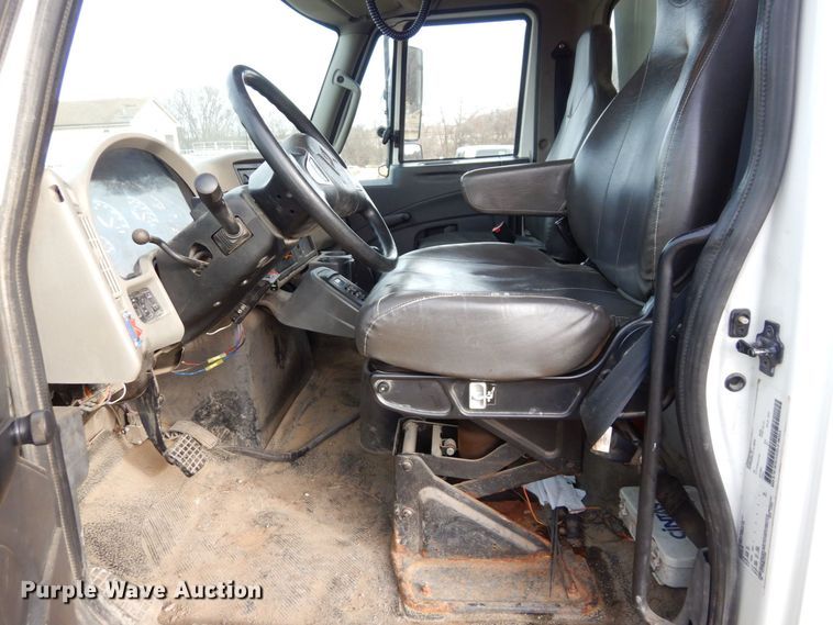 image for item JK9173 2013 International DuraStar 4300  dump truck