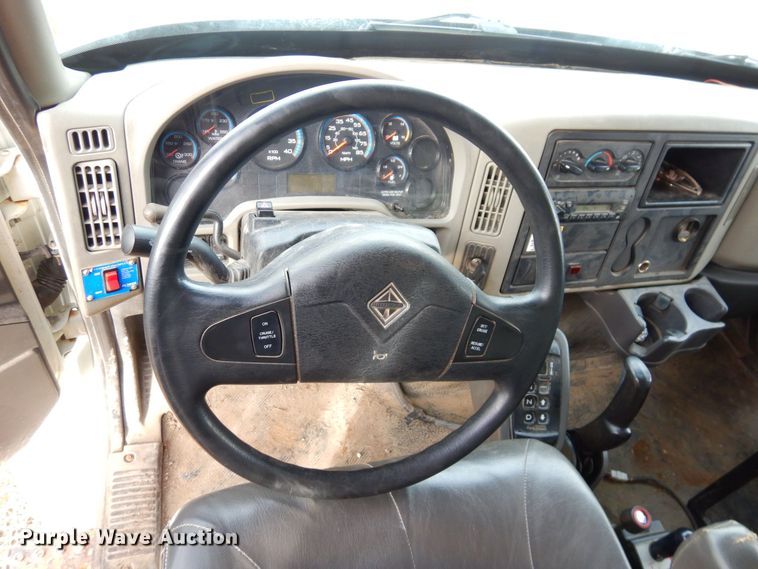 image for item JK9173 2013 International DuraStar 4300  dump truck