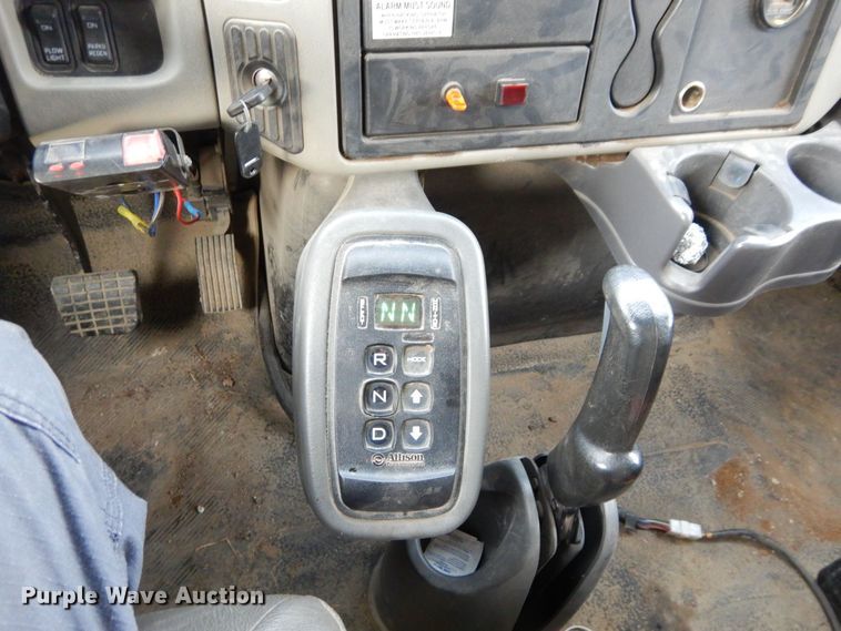 image for item JK9173 2013 International DuraStar 4300  dump truck