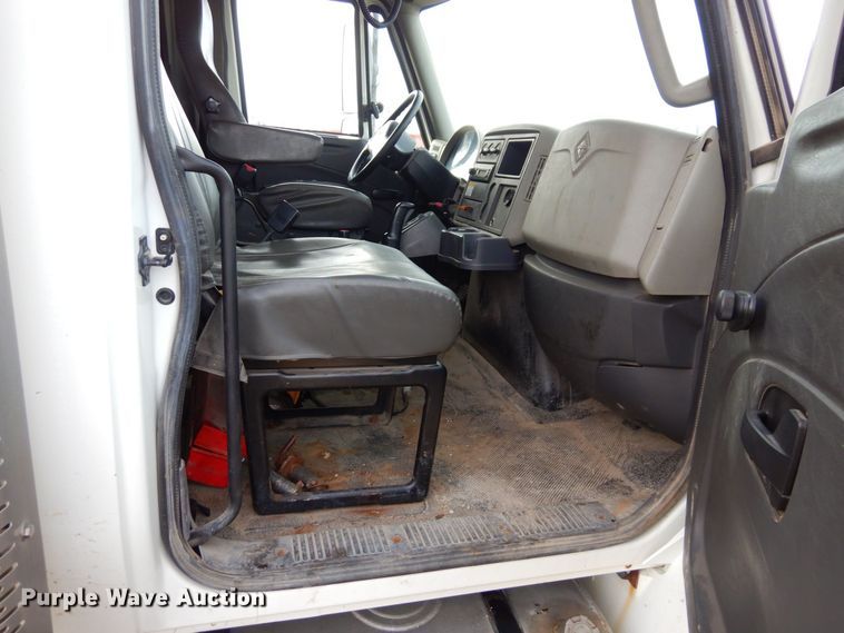 image for item JK9173 2013 International DuraStar 4300  dump truck