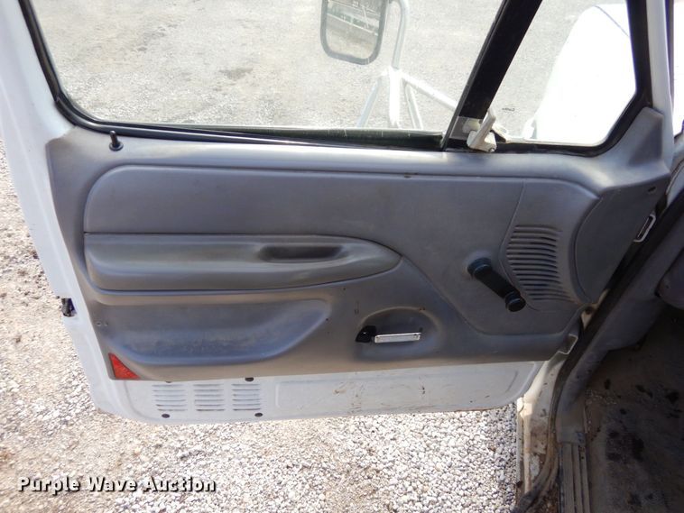 image for item JK9175 1997 Ford F450 Super Duty  dump truck