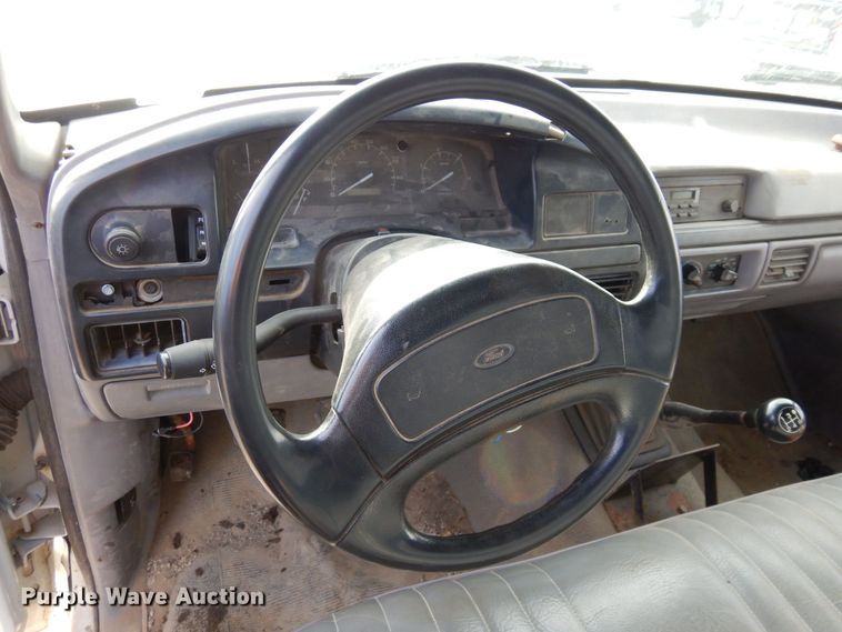 image for item JK9175 1997 Ford F450 Super Duty  dump truck