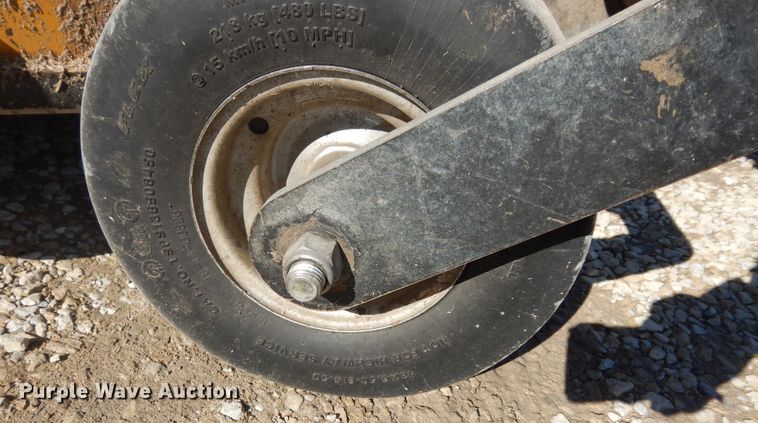 image for item JQ9863 Hustler 931162US  ZTR lawn mower