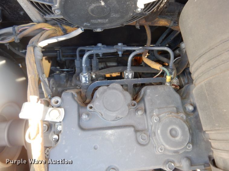 image for item JQ9863 Hustler 931162US  ZTR lawn mower