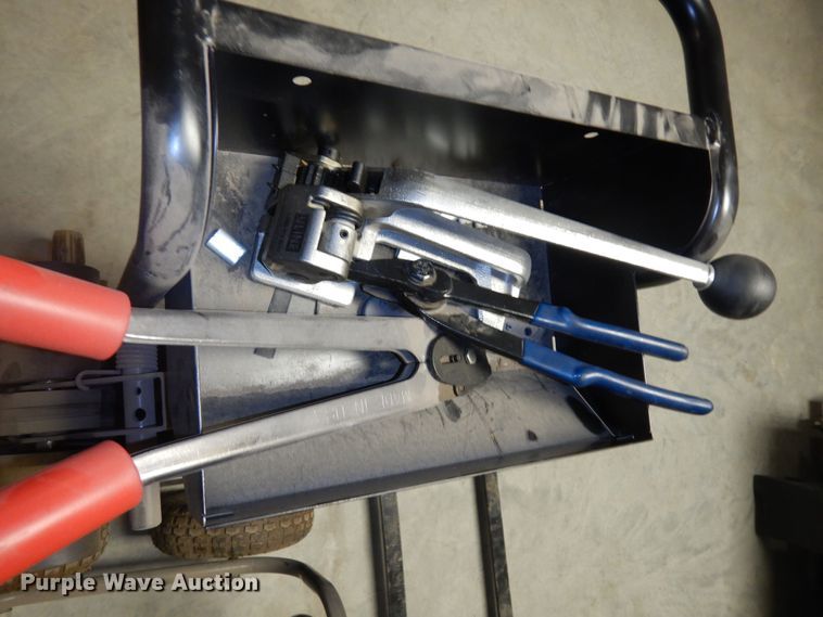 image for item JQ9886 Tools
