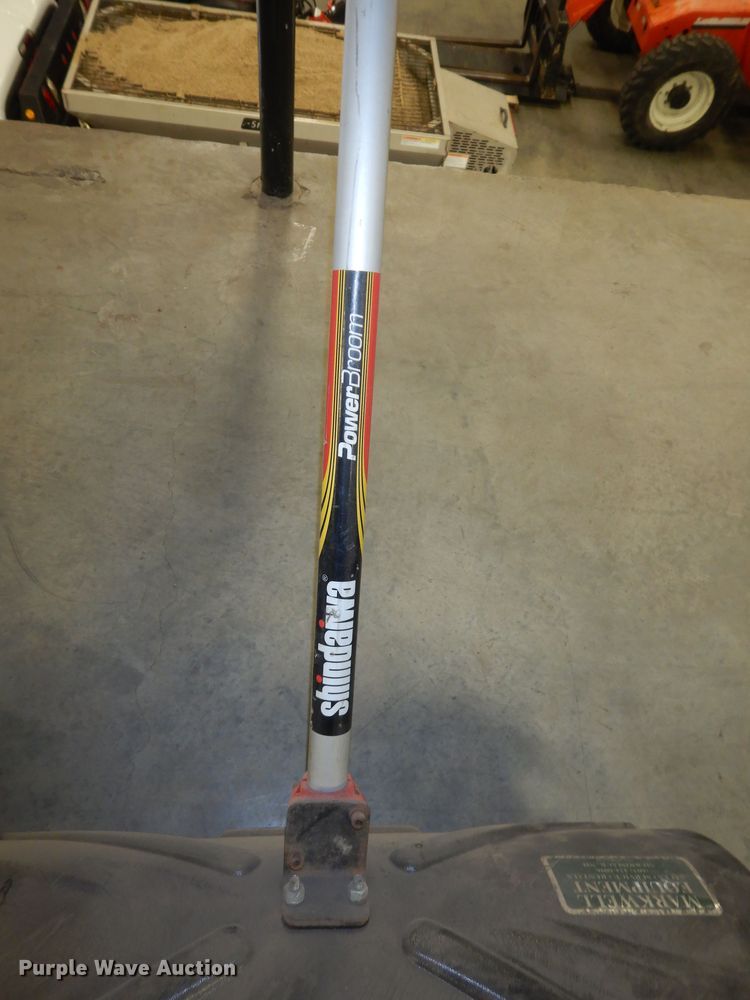 image for item JQ9892 Lawn and garden equipment