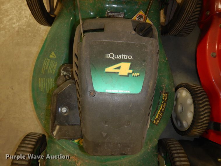image for item JQ9892 Lawn and garden equipment