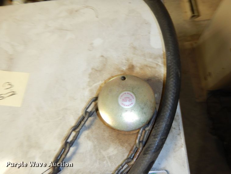 image for item JQ9894 Auxiliary fuel tank