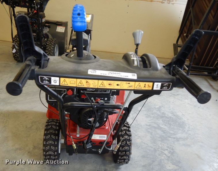 image for item JQ9899 2014 Toro Power Max 1150  snow blower
