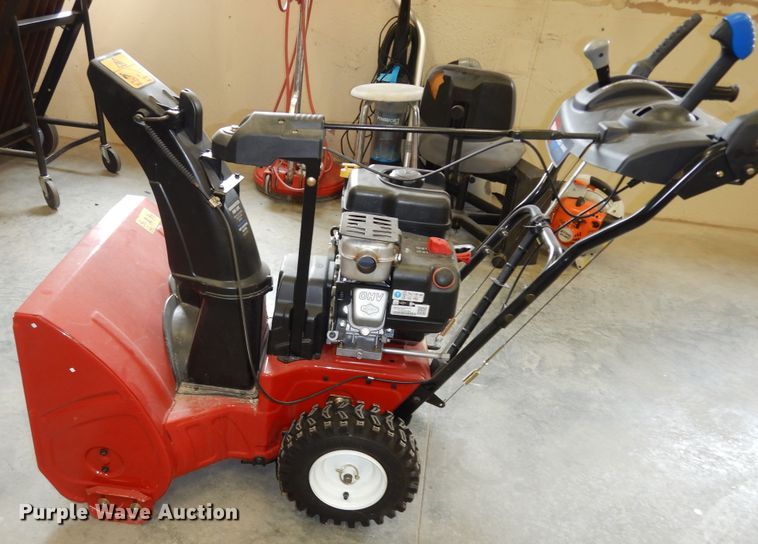 image for item JQ9899 2014 Toro Power Max 1150  snow blower