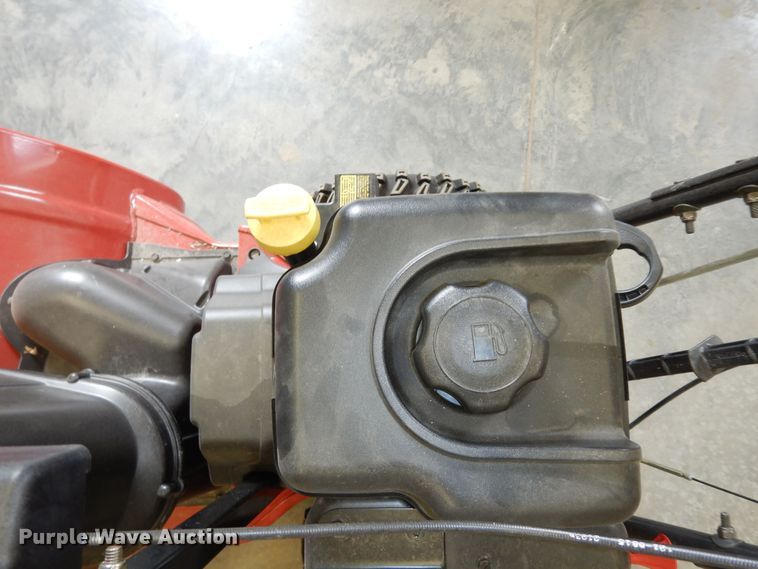 image for item JQ9899 2014 Toro Power Max 1150  snow blower