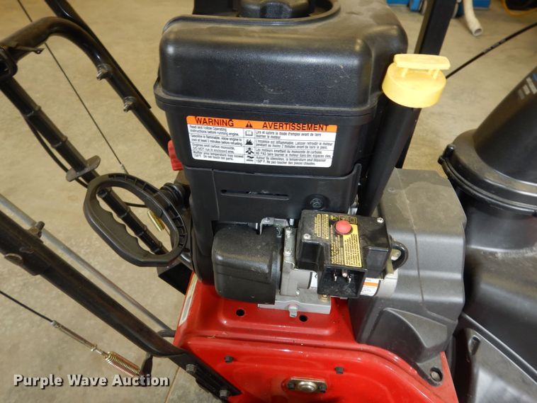 image for item JQ9899 2014 Toro Power Max 1150  snow blower