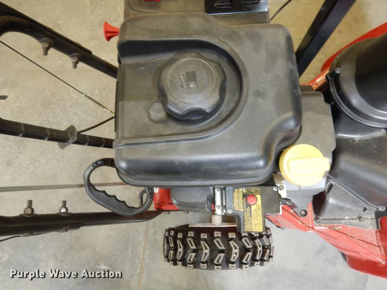 image for item JQ9899 2014 Toro Power Max 1150  snow blower