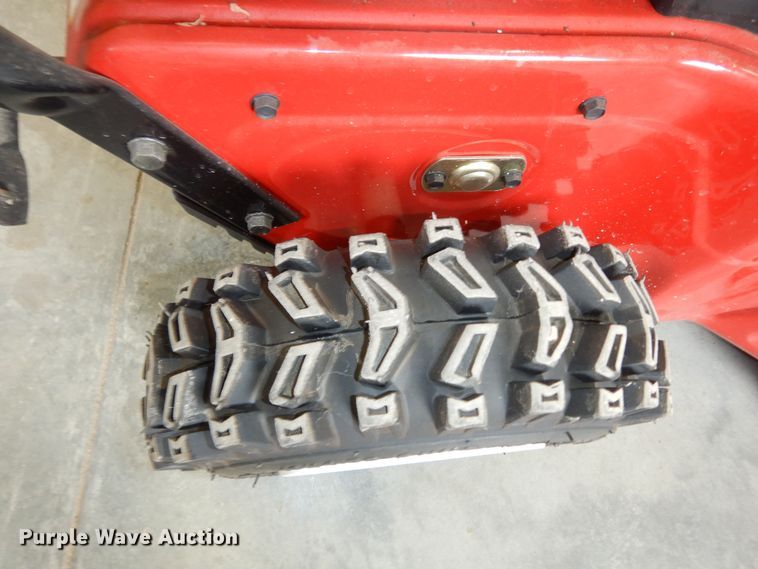 image for item JQ9899 2014 Toro Power Max 1150  snow blower