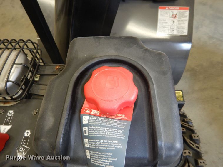 image for item JQ9900 Briggs & Stratton 1227MDS  snow blower