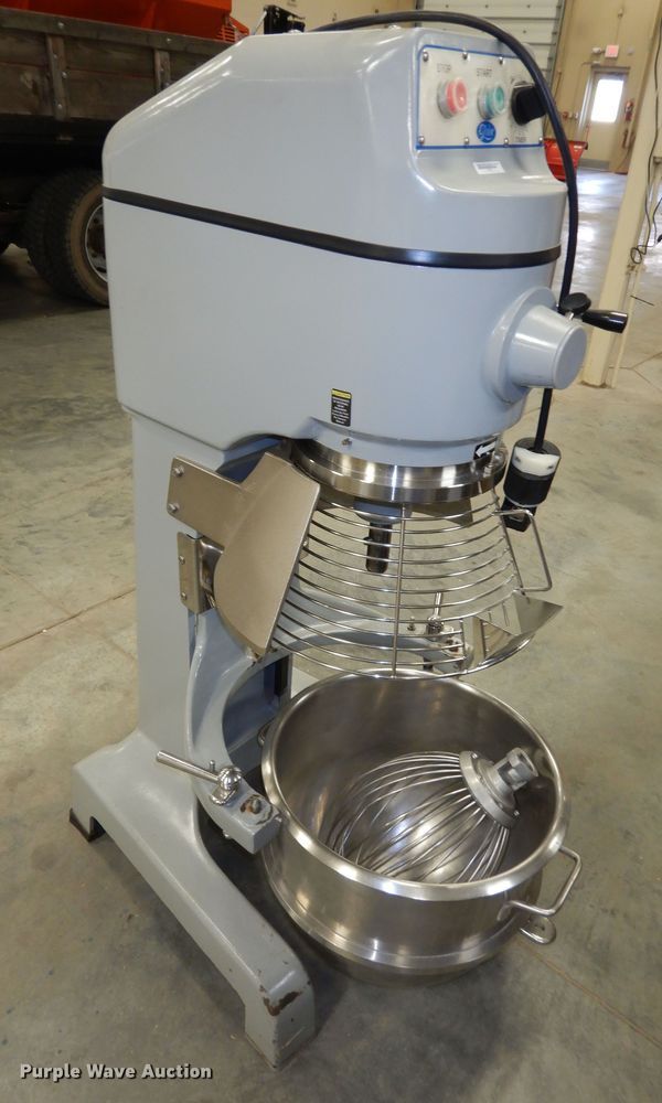 image for item JQ9902 Globe SP40P3  mixer