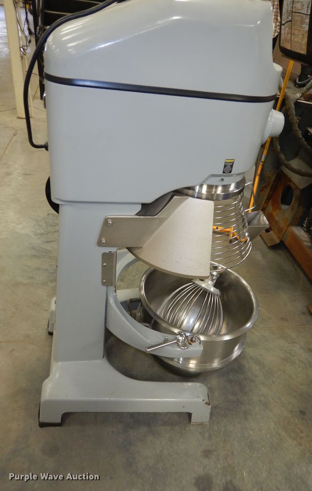 image for item JQ9902 Globe SP40P3  mixer