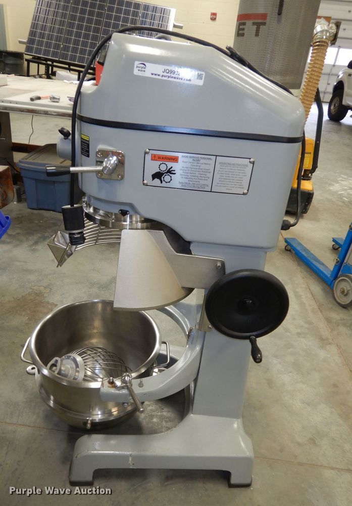 image for item JQ9902 Globe SP40P3  mixer