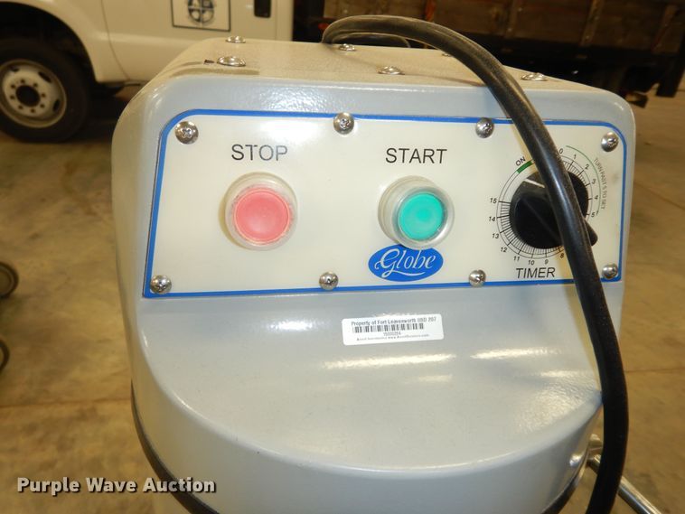 image for item JQ9902 Globe SP40P3  mixer