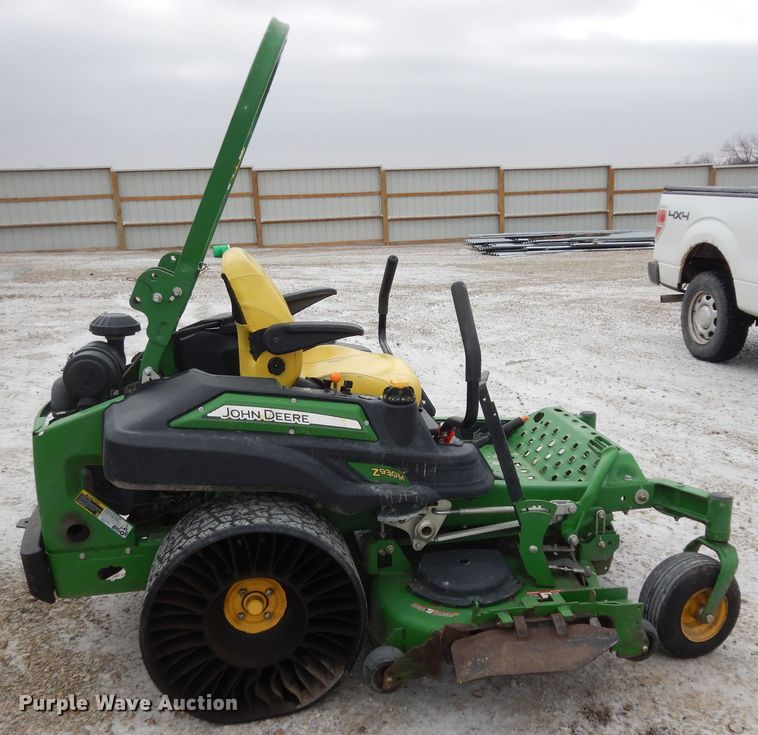 image for item JQ9930 John Deere Z930M  ZTR lawn mower