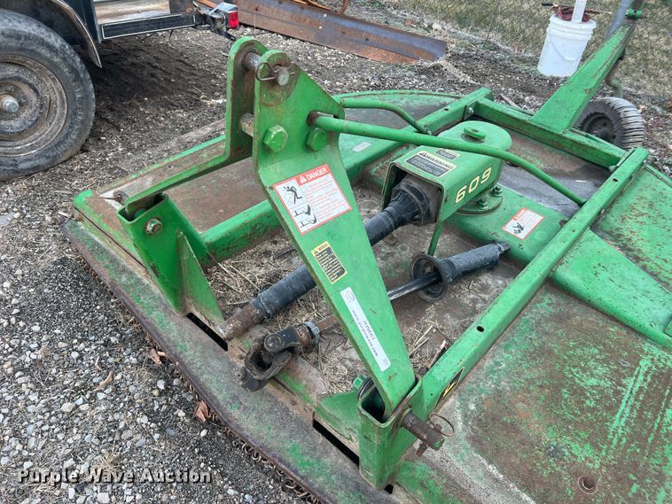 image for item JU9661 John Deere 609  rotary mower