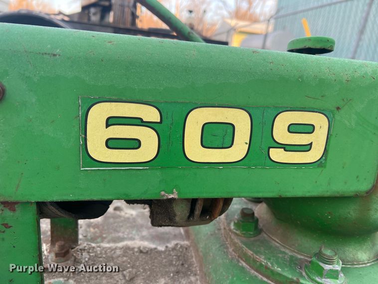 image for item JU9661 John Deere 609  rotary mower