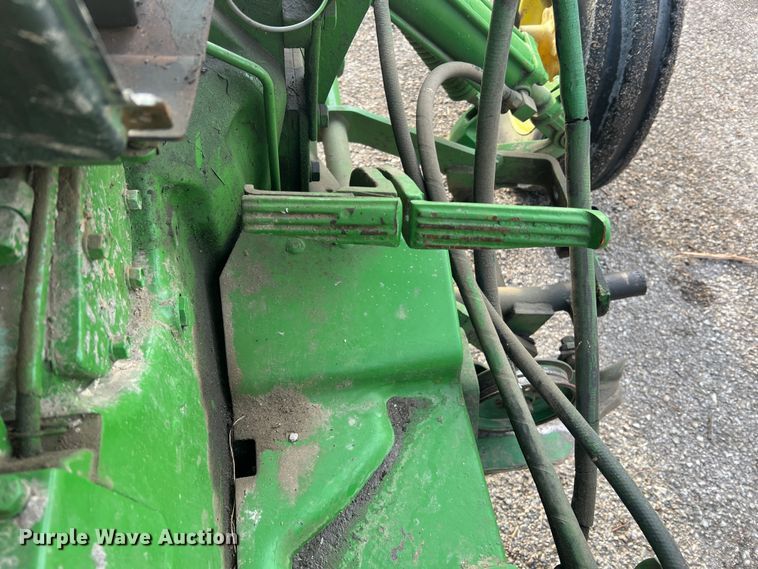 image for item JU9662 1972 John Deere 1020  tractor