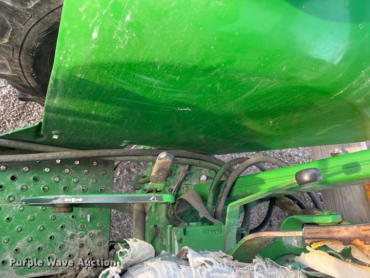 image for item JU9662 1972 John Deere 1020  tractor