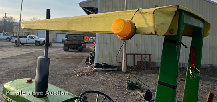 image for item JU9662 1972 John Deere 1020  tractor