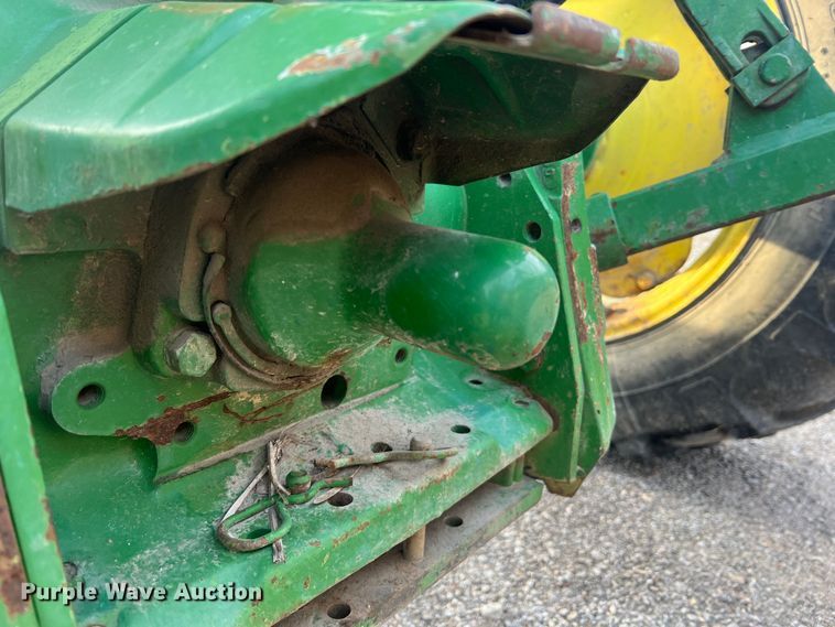 image for item JU9662 1972 John Deere 1020  tractor